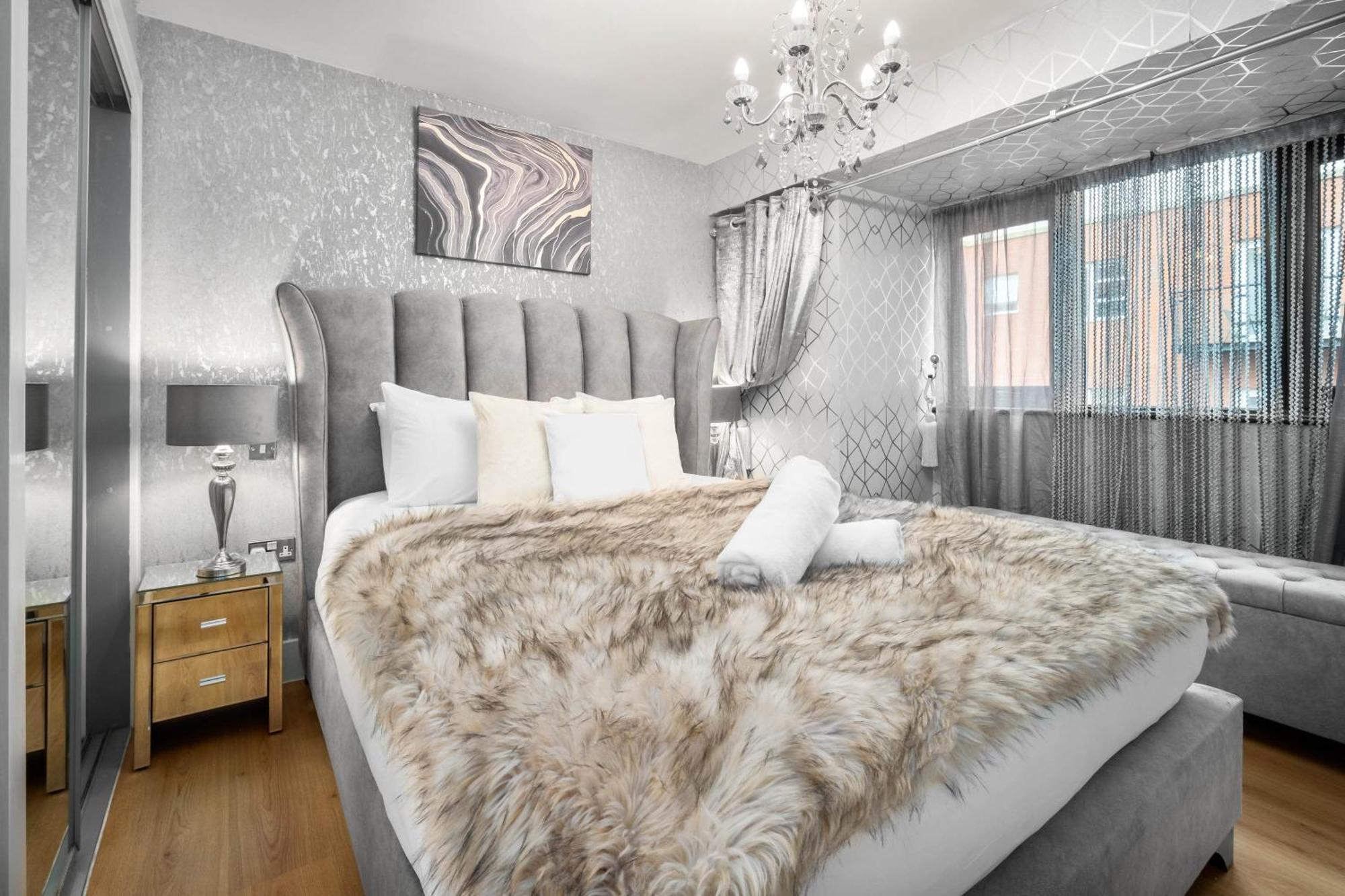Luxury 1 Bed Flat With Parking 11K - Top Rated - Netflix - Wifi - 70 Inch Smart Tv - Birmingham City Centre - Tv In Bedroom - Top Rated Exteriér fotografie